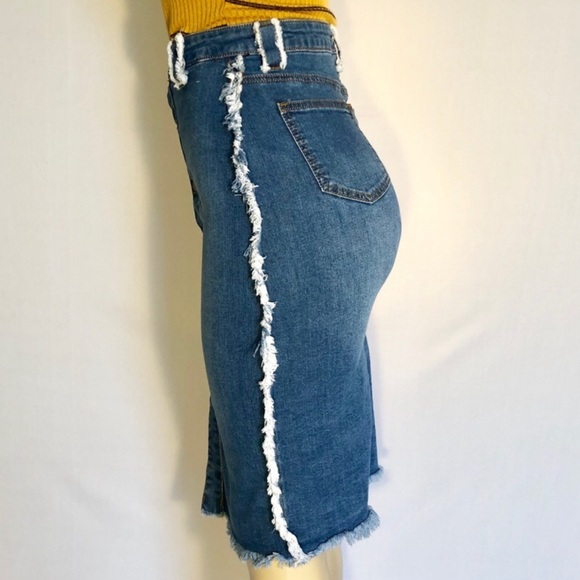 Blue Jean Distressed Button Up Front Knee Length Skirt - Picture 4 of 8